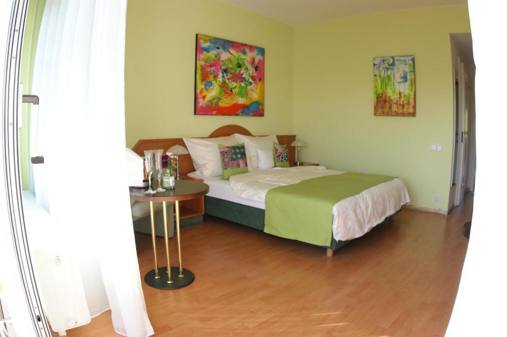 Hotel Tannenhof Baden-Baden Bilik gambar